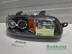 Used Headlight, right Fiat Punto II (188) 1.2 60 S Price € 35,00 Margin scheme offered by Renkens Auto-Onderdelen B.V.