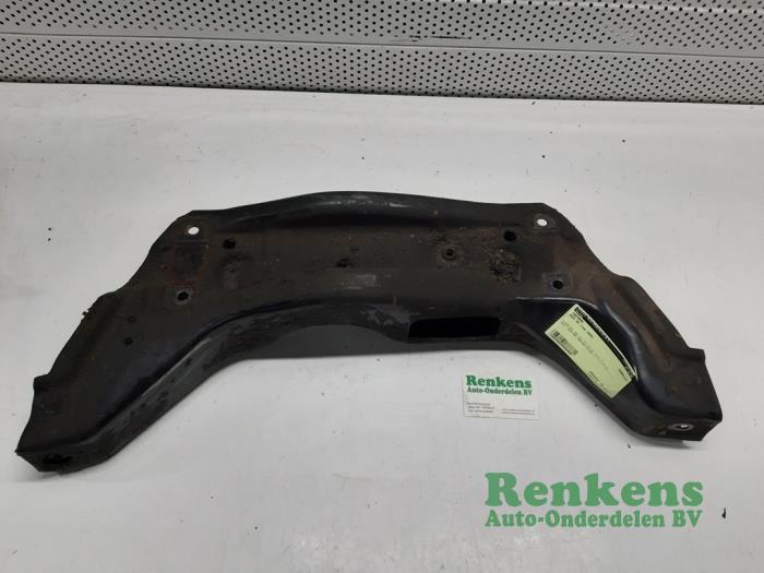 Begagnade Underram Audi A2 (8Z0) 1.4 16V Pris € 40,00 Marginaltabell erbjuds av Renkens Auto-Onderdelen B.V.