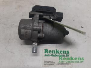 Usados Bomba de vacío de servofreno Volkswagen Bora (1J2) 1.6 Precio € 30,00 Norma de margen ofrecido por Renkens Auto-Onderdelen B.V.