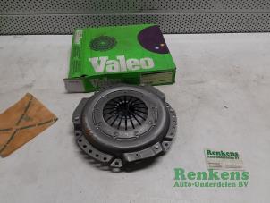 New Clutch kit (complete) Opel Omega A Caravan (66/67) 1.8 S LS,GL Euronorm Price € 59,29 Inclusive VAT offered by Renkens Auto-Onderdelen B.V.