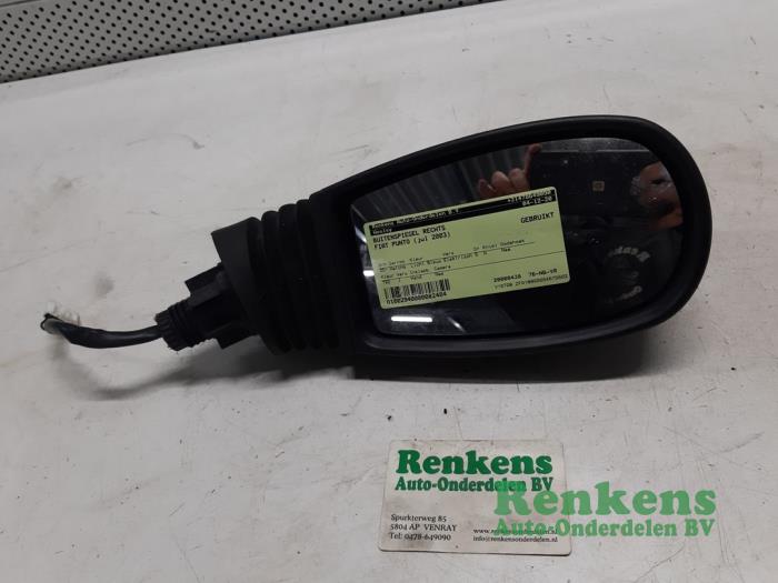 Wing mirror, right from a Fiat Punto II (188) 1.2 60 S 2003