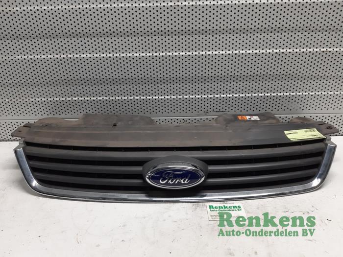 Używane Grill Ford Kuga I 2.0 TDCi 16V 140 Cena € 40,00 Procedura marży oferowane przez Renkens Auto-Onderdelen B.V.
