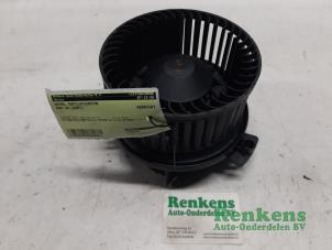 Used Heating and ventilation fan motor Audi A4 Cabrio (B7) 2.0 TDI Price € 30,00 Margin scheme offered by Renkens Auto-Onderdelen B.V.