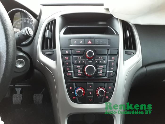 Panel de control de calefacción de un Opel Astra J (PC6/PD6/PE6/PF6) 1.4 16V ecoFLEX 2012