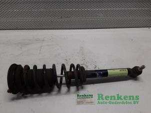 Used Rear shock absorber rod, left Mitsubishi Galant Wagon (EA/EC) 2.0 16V Price € 35,00 Margin scheme offered by Renkens Auto-Onderdelen B.V.