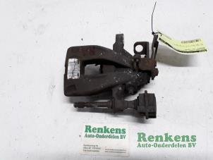 Used Rear brake calliper, right Peugeot 207 SW (WE/WU) 1.6 HDi 16V Price € 35,00 Margin scheme offered by Renkens Auto-Onderdelen B.V.