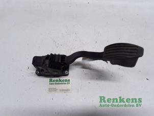 Used Accelerator pedal Ford Ka II 1.2 Price € 20,00 Margin scheme offered by Renkens Auto-Onderdelen B.V.