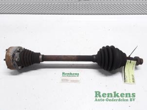 Used Front drive shaft, left Volkswagen Golf V (1K1) 1.9 TDI Price € 45,00 Margin scheme offered by Renkens Auto-Onderdelen B.V.