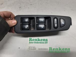 Używane Przelacznik elektrycznej szyby Ssang Yong Rexton 2.3 16V RX 230 Cena € 25,00 Procedura marży oferowane przez Renkens Auto-Onderdelen B.V.