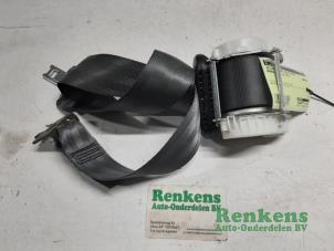 Used Rear seatbelt, right Renault Clio III (BR/CR) 1.5 dCi FAP Price € 35,00 Margin scheme offered by Renkens Auto-Onderdelen B.V.