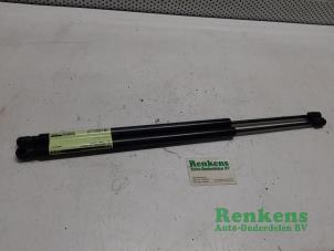 Used Set of tailgate gas struts Opel Combo Tour (Corsa C) 1.6 16V CNG Price € 20,00 Margin scheme offered by Renkens Auto-Onderdelen B.V.