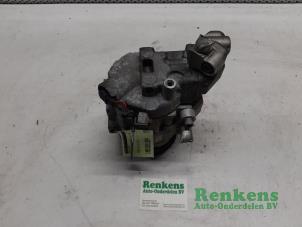 Used Air conditioning pump Mercedes A (W168) 1.9 A-190 Price € 75,00 Margin scheme offered by Renkens Auto-Onderdelen B.V.