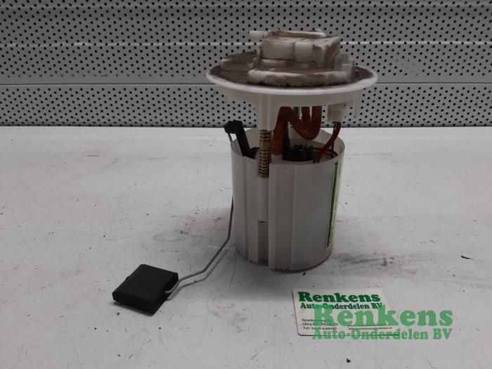 Begagnade Bensinpump Citroen C4 Picasso (UD/UE/UF) 1.8 16V Pris € 50,00 Marginaltabell erbjuds av Renkens Auto-Onderdelen B.V.