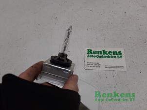 Used Xenon bulb Seat Leon (1P1) 1.4 TSI 16V Price € 25,00 Margin scheme offered by Renkens Auto-Onderdelen B.V.