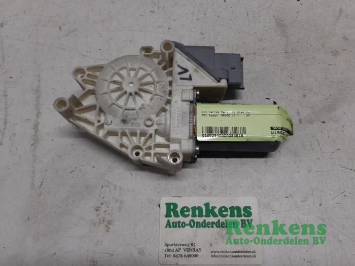 Usados Motor de ventanilla de puerta Peugeot 607 (9D/U) 2.0 HDi FAP Precio € 25,00 Norma de margen ofrecido por Renkens Auto-Onderdelen B.V.