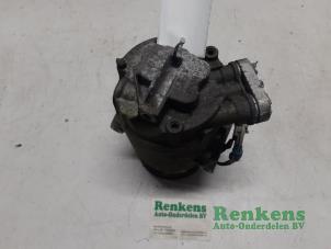 Usagé Pompe clim Opel Meriva 1.6 16V Prix € 75,00 Règlement à la marge proposé par Renkens Auto-Onderdelen B.V.