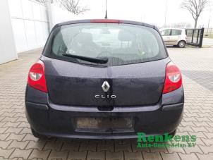 Used Tailgate Renault Clio III (BR/CR) 1.2 16V TCe 100 Price € 70,00 Margin scheme offered by Renkens Auto-Onderdelen B.V.