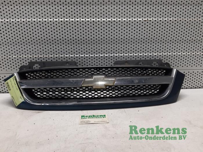 Używane Grill Chevrolet Tacuma 2.0 16V Cena € 25,00 Procedura marży oferowane przez Renkens Auto-Onderdelen B.V.