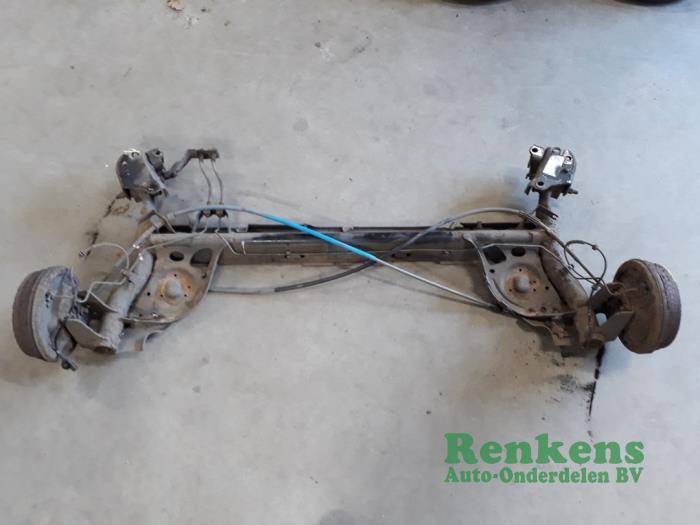 Rear-wheel drive axle from a Renault Clio III (BR/CR) 1.5 dCi FAP 2011