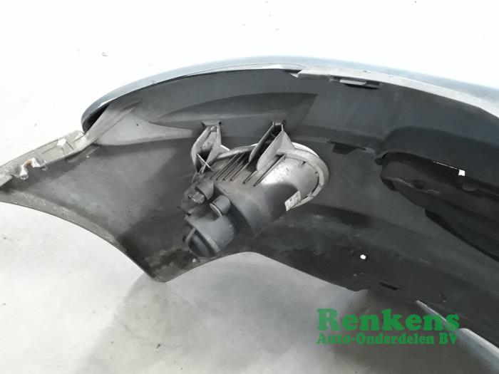 Zderzak przedni z Peugeot 206 (2A/C/H/J/S) 1.6 16V 2002