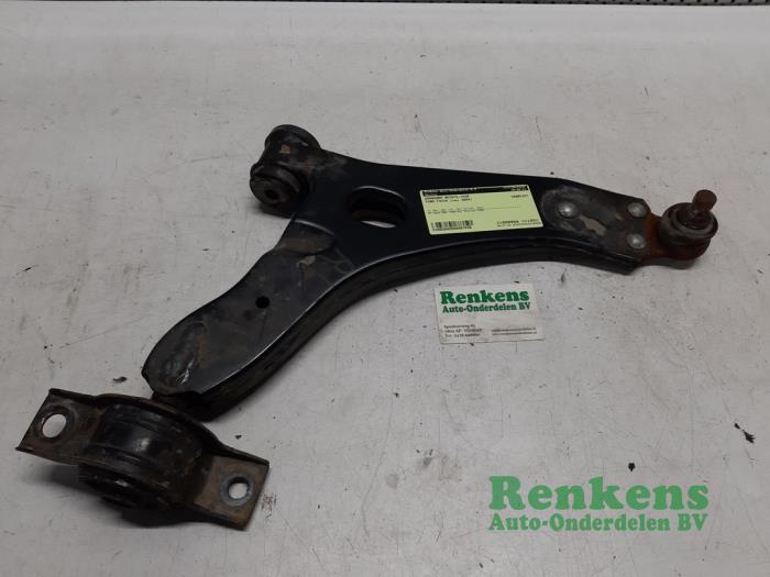 Front wishbone, right from a Ford Focus 1 Wagon 1.8 TDCi 115 2004
