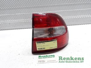 Gebrauchte Rücklicht rechts Volvo V40 (VW) 1.8 16V Preis € 25,00 Margenregelung angeboten von Renkens Auto-Onderdelen B.V.