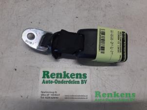 Usagé Insertion ceinture de sécurité arrière droite Citroen C1 1.0 Vti 68 12V Prix € 15,00 Règlement à la marge proposé par Renkens Auto-Onderdelen B.V.