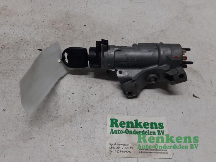 Używane Stacyjka + Kluczyk Seat Toledo (1M2) 1.6 16V Cena € 35,00 Procedura marży oferowane przez Renkens Auto-Onderdelen B.V.
