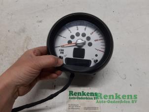 Used Tachometer Mini Mini (R56) 1.6 One D 16V Price € 40,00 Margin scheme offered by Renkens Auto-Onderdelen B.V.