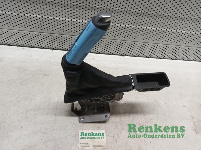Parking brake lever from a Ford Fiesta 7 1.1 Ti-VCT 12V 85 2017