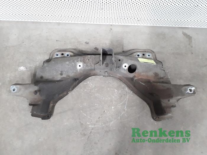Usados Subchasis Renault Twingo (C06) 1.2 Precio € 60,00 Norma de margen ofrecido por Renkens Auto-Onderdelen B.V.