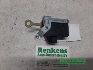 Used Tank flap lock motor Toyota Aygo (B10) 1.0 12V VVT-i Price € 15,00 Margin scheme offered by Renkens Auto-Onderdelen B.V.