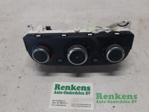 Używane Panel sterowania nagrzewnicy Renault Clio IV (5R) 1.5 Energy dCi 90 FAP Cena € 35,00 Procedura marży oferowane przez Renkens Auto-Onderdelen B.V.