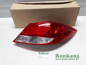 Nowe Tylne swiatlo pozycyjne prawe Opel Insignia 1.4 Turbo 16V Ecotec Cena € 71,39 Z VAT oferowane przez Renkens Auto-Onderdelen B.V.