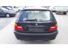 Rücklicht links van een BMW 3 serie Touring (E46/3) 318i 16V 2004