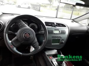 Used Airbag set + dashboard Seat Leon (1P1) 2.0 TFSI FR 16V Price on request offered by Renkens Auto-Onderdelen B.V.