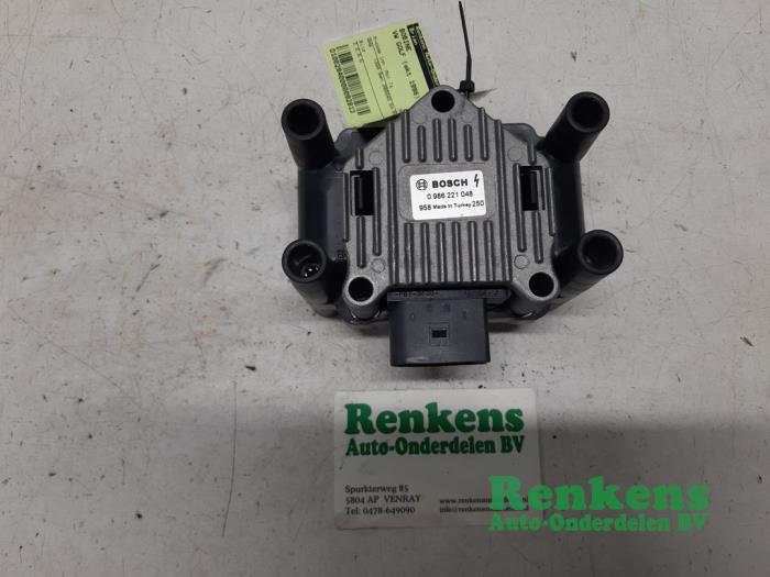 Usagé Bobine Volkswagen Golf IV (1J1) 1.4 16V Prix € 30,00 Règlement à la marge proposé par Renkens Auto-Onderdelen B.V.