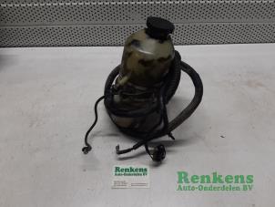 Used Power steering pump Opel Astra H (L48) 1.6 16V Price € 75,00 Margin scheme offered by Renkens Auto-Onderdelen B.V.