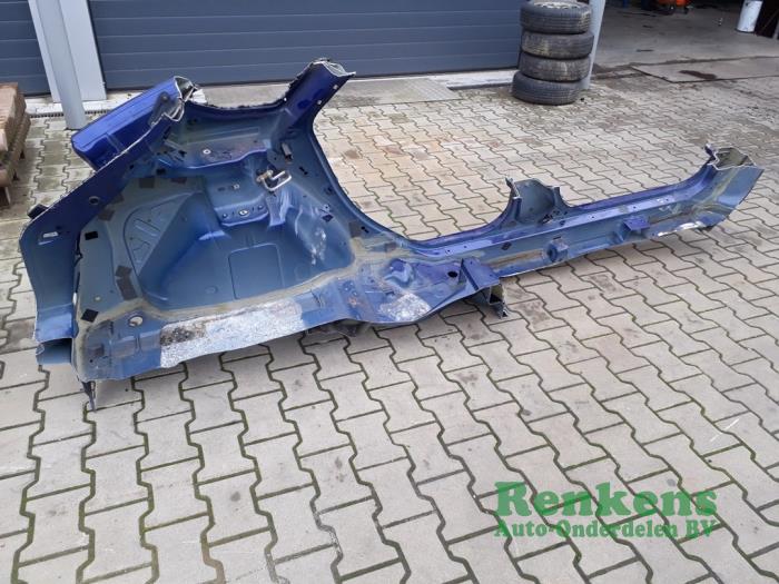 Rear side panel, left from a Ford Focus 3 1.0 Ti-VCT EcoBoost 12V 125 2014