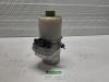 Power steering pump from a Audi A2 (8Z0) 1.2 TDI 2005