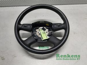 Used Steering wheel Audi A4 (B7) 2.5 TDI V6 24V Price € 40,00 Margin scheme offered by Renkens Auto-Onderdelen B.V.