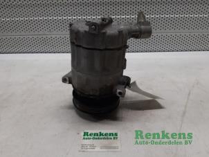 Used Air conditioning pump Opel Vectra C GTS 2.2 DIG 16V Price € 75,00 Margin scheme offered by Renkens Auto-Onderdelen B.V.