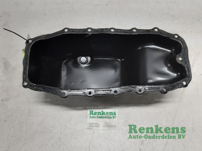 Usagé Couvercle carter Fiat 500 (312) 1.3 MJTD 16V Prix € 30,00 Règlement à la marge proposé par Renkens Auto-Onderdelen B.V.