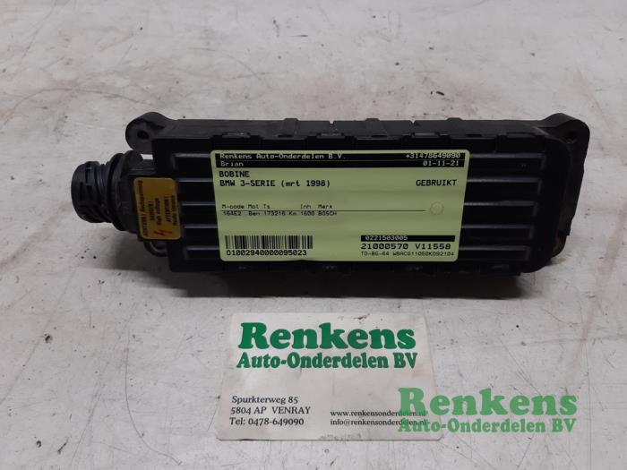Usagé Bobine BMW 3 serie Compact (E36/5) 316i Prix € 25,00 Règlement à la marge proposé par Renkens Auto-Onderdelen B.V.