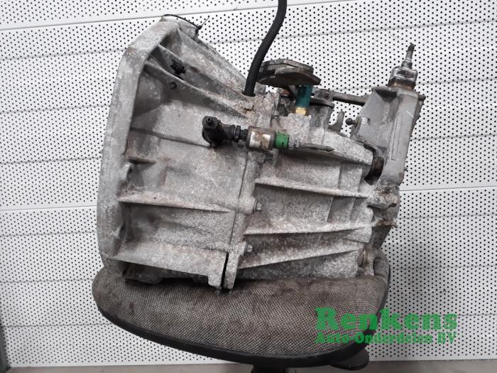 Gearbox from a Renault Espace (JK) 2.0 dCi 16V 175 FAP 2008