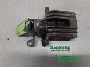 Usados Rear brake calliper, left Seat Arona (KJX) 1.0 TSI 12V Precio € 60,00 Norma de margen ofrecido por Renkens Auto-Onderdelen B.V.