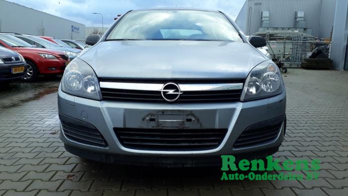 Używane Grill Opel Astra H (L48) 1.9 CDTi 100 Cena € 25,00 Procedura marży oferowane przez Renkens Auto-Onderdelen B.V.