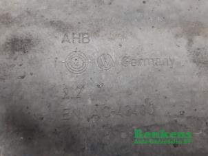 Ölwanne van een Volkswagen Caddy III (2KA,2KH,2CA,2CH) 2.0 SDI 2004