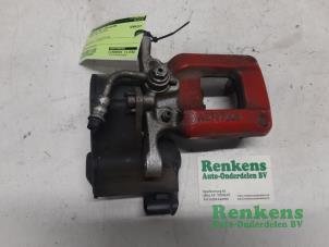 Used Rear brake calliper, left Peugeot 308 (L3/L8/LB/LH/LP) 1.2 12V e-THP PureTech 130 Price € 75,00 Margin scheme offered by Renkens Auto-Onderdelen B.V.