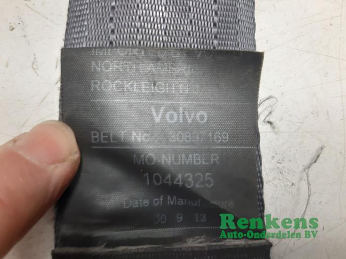 Front seatbelt, right from a Volvo S40 (VS) 1.8 16V 2000